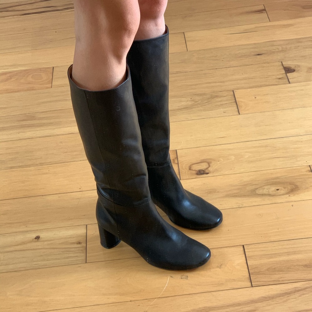 LOQ Donna Boot Black size 9